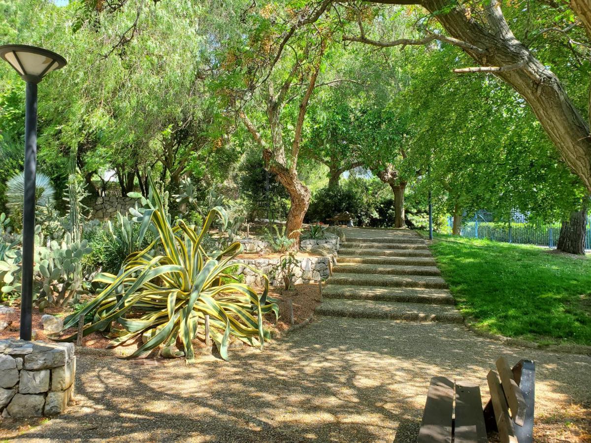 בזייה Le Grenier, Climatisation Terrasse Wi-Fi Netflix 15 Mn Coeur De Ville מראה חיצוני תמונה