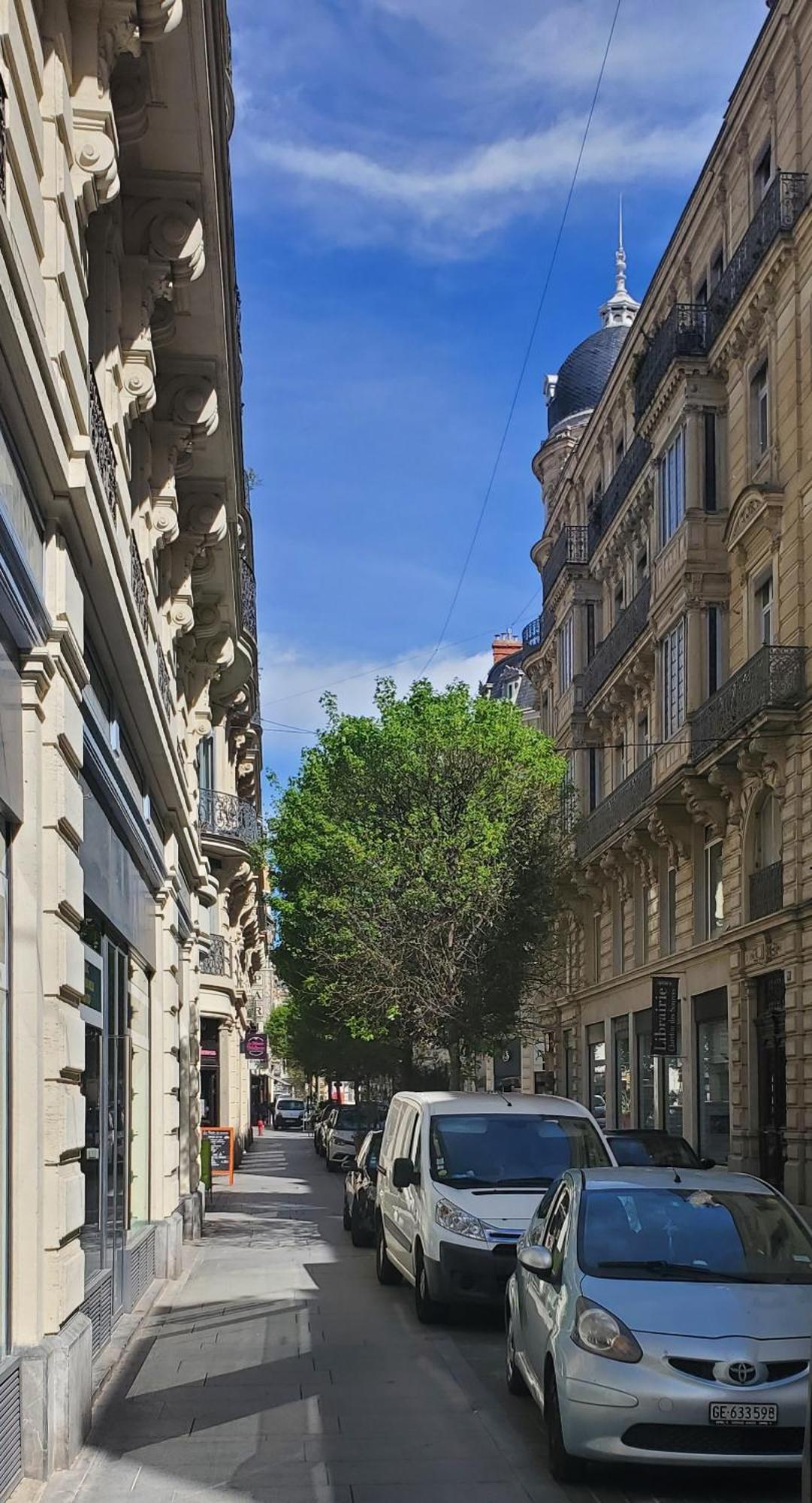 בזייה Le Grenier, Climatisation Terrasse Wi-Fi Netflix 15 Mn Coeur De Ville מראה חיצוני תמונה